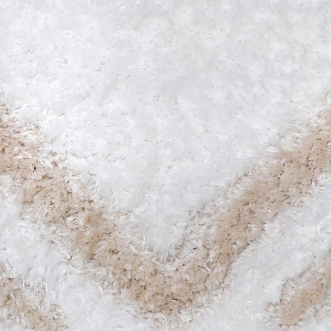 White & Beige Geometric Turkish Rug 5X8 ft