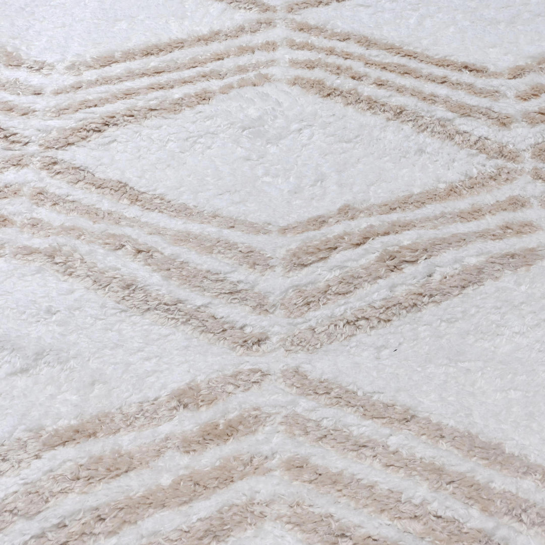 White & Beige Geometric Turkish Rug 5X8 ft