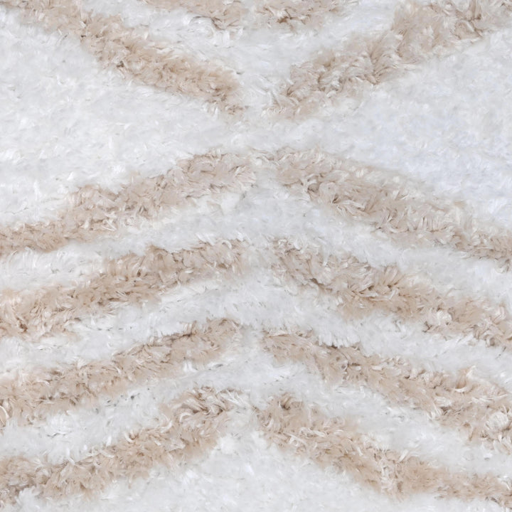 White & Beige Geometric Turkish Rug 5X8 ft