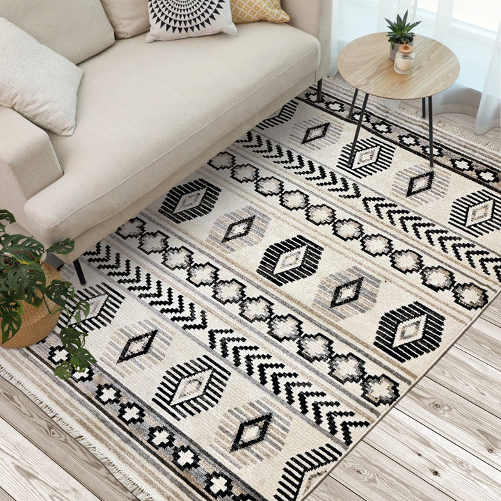 Black & Grey Geometric Turkish Rug 5X8 Ft