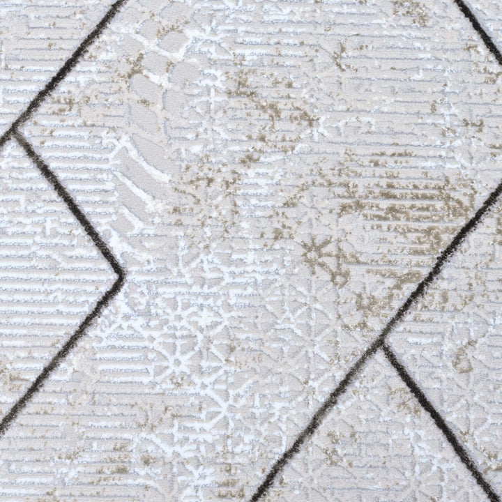Diamond Trellis White Turkish Rug 5X8 FT