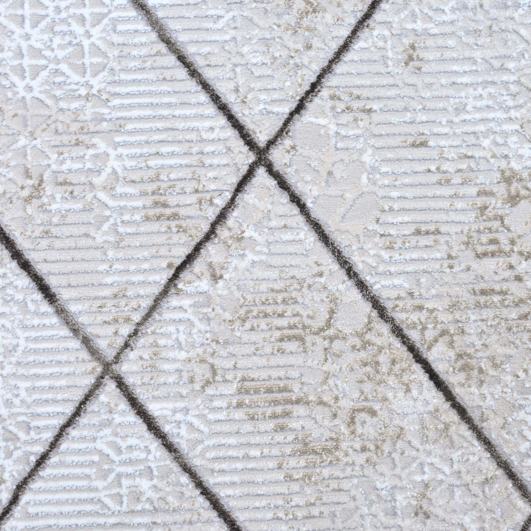 Diamond Trellis White Turkish Rug 5X8 FT
