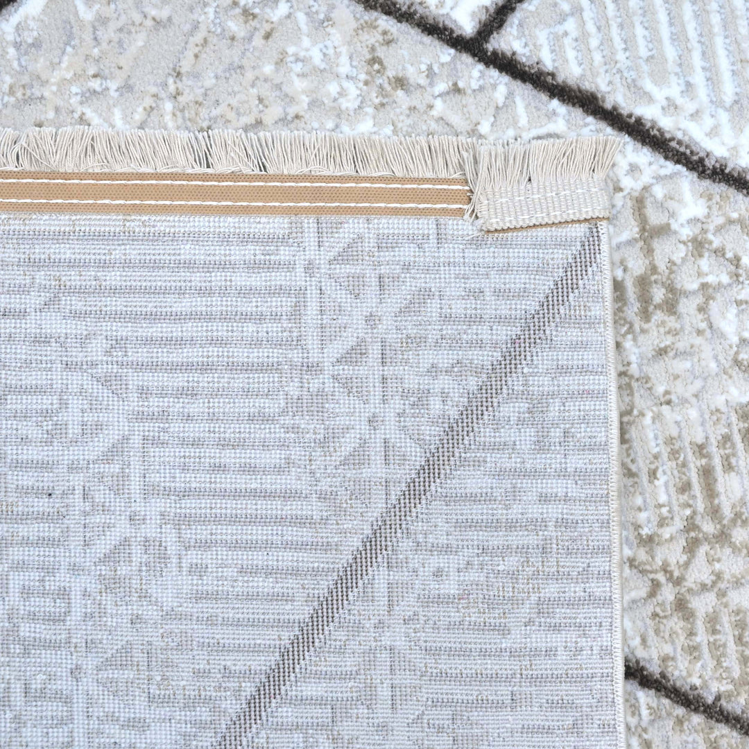 Diamond Trellis White Turkish Rug 5X8 FT