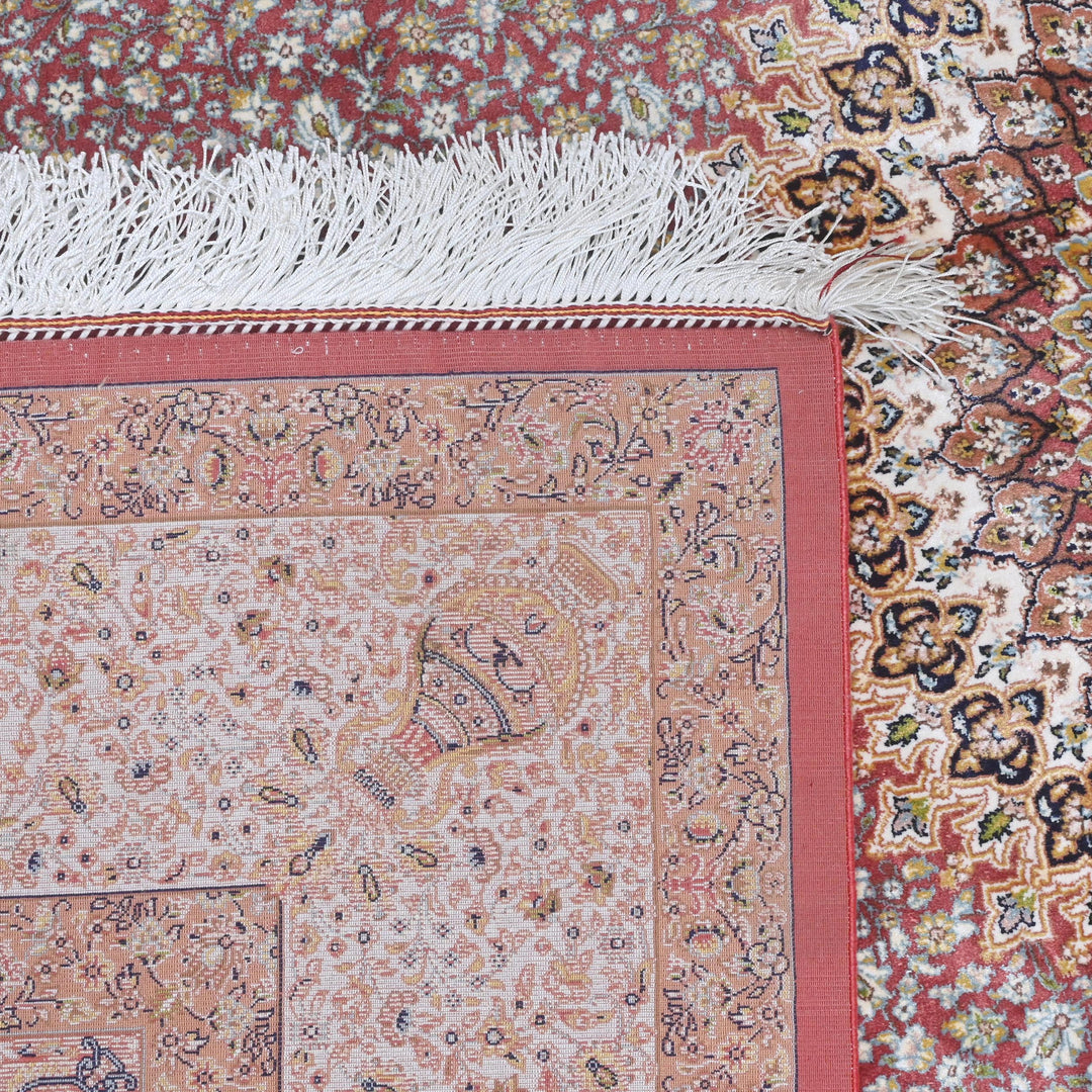 Supreme Fine Persian Silk Rug 5X7 Ft