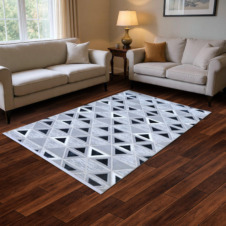 Triangle Grid Black & White Turkish Rug 5X8 FT