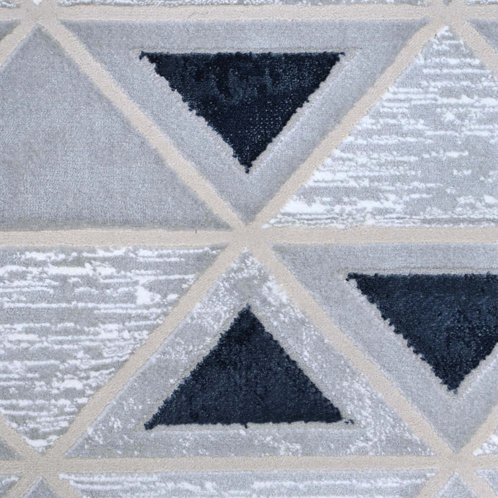 Triangle Grid Black & White Turkish Rug 5X8 FT