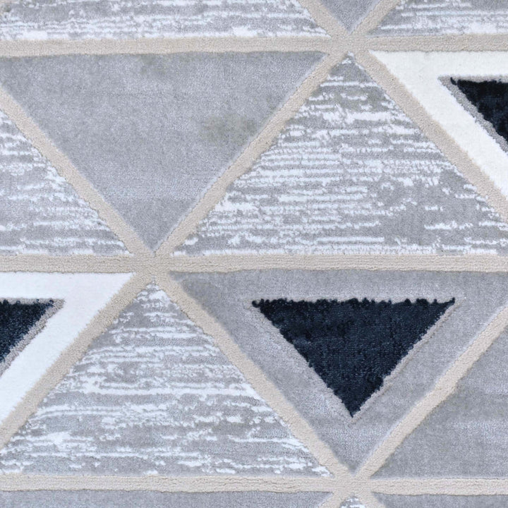 Triangle Grid Black & White Turkish Rug 5X8 FT