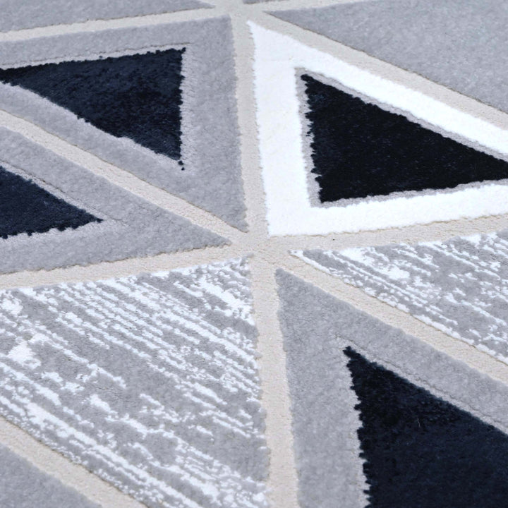 Triangle Grid Black & White Turkish Rug 5X8 FT