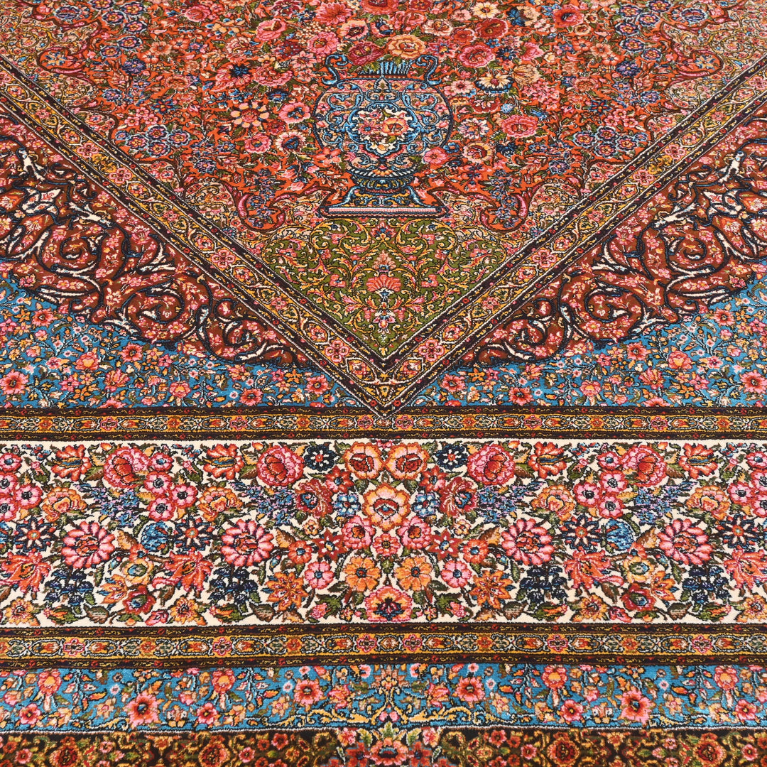 Supreme Fine Persian Silk Rug 4X6 Ft