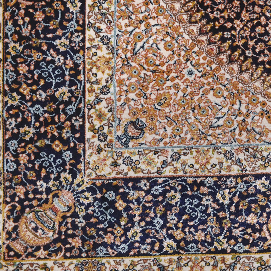 Supreme Fine Persian Silk Rug 4X6 Ft