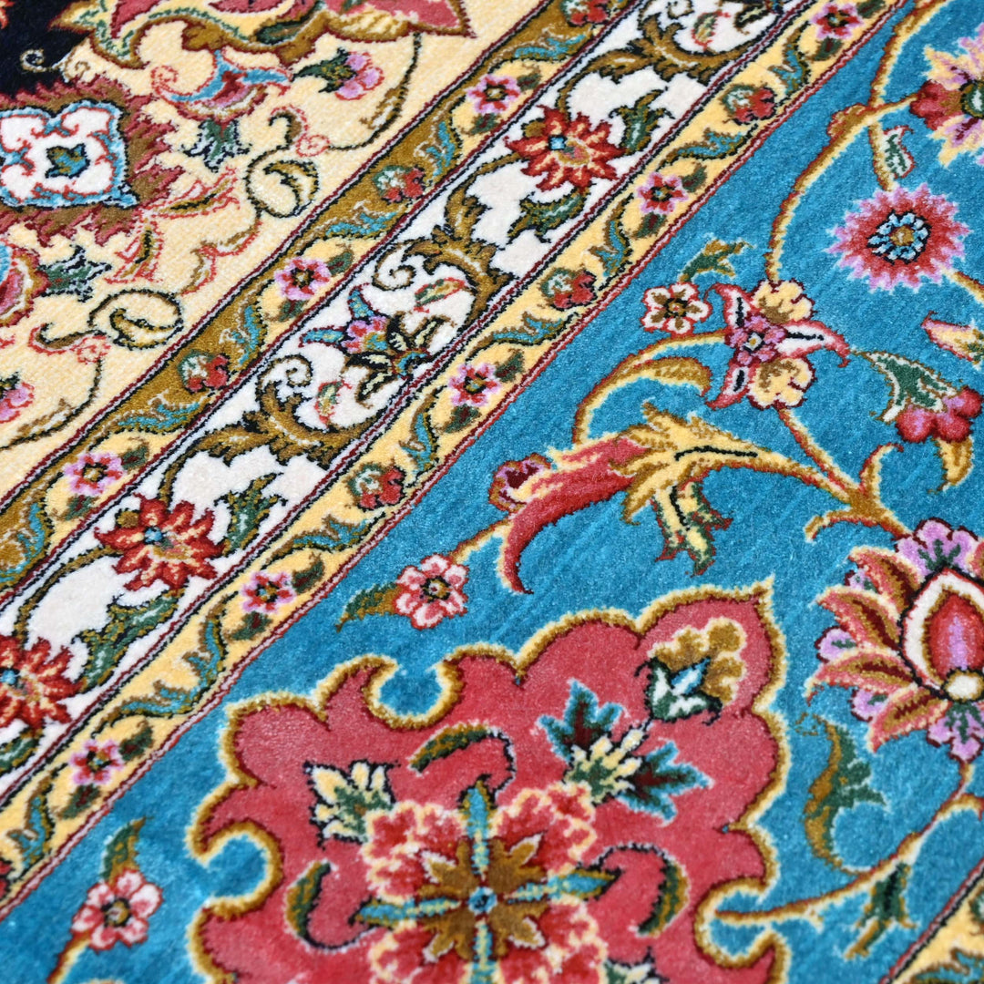 Supreme Fine Persian Silk Rug 5X8 Ft