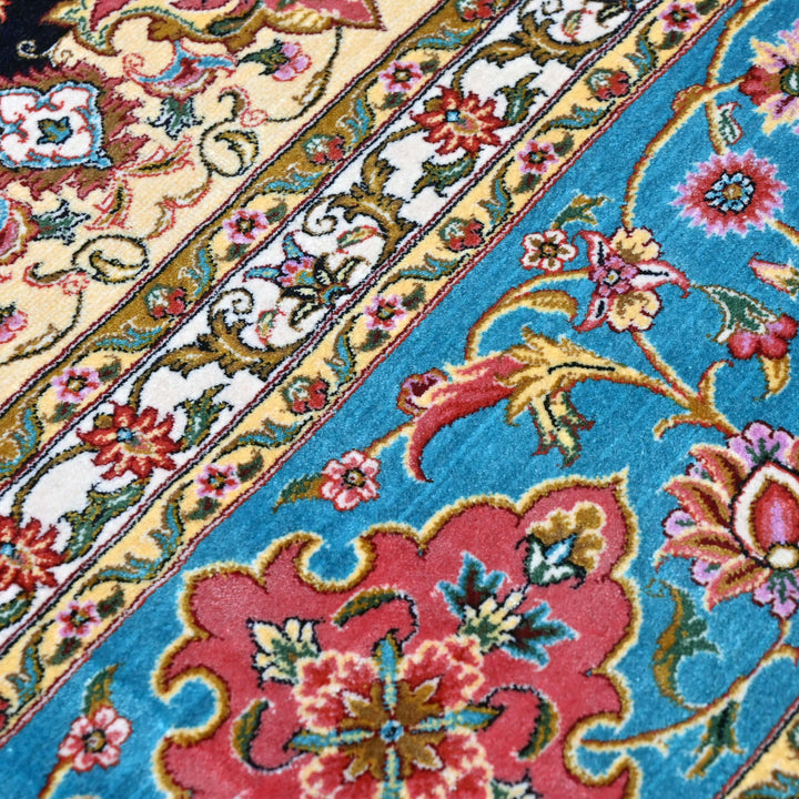 Supreme Fine Persian Silk Rug 5X8 Ft