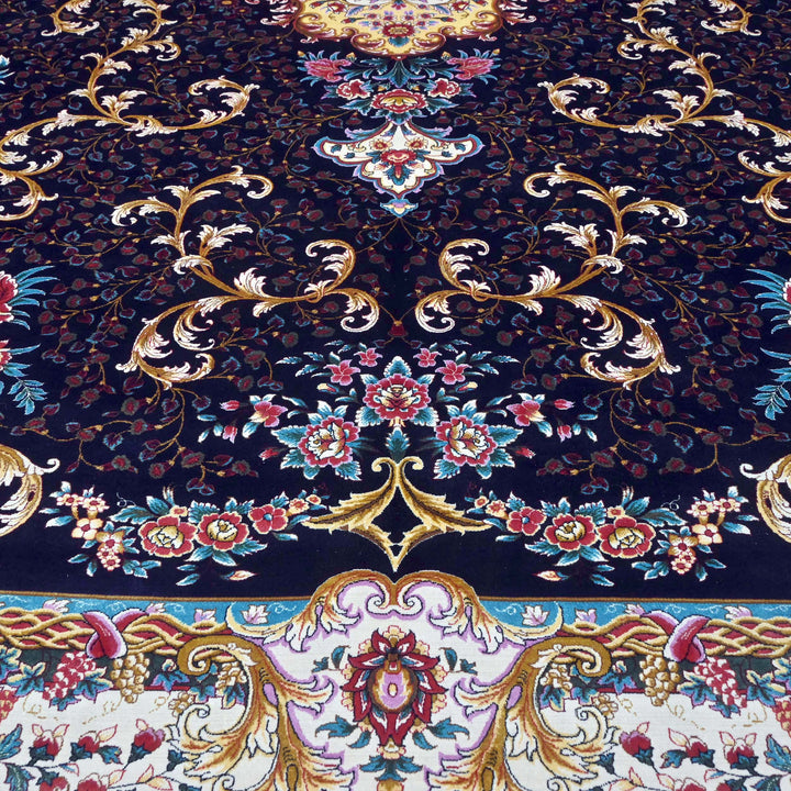 Supreme Fine Persian Silk Rug 7x10 Ft
