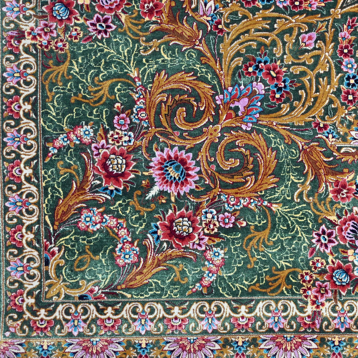 Supreme Fine Persian Silk Rug 7x10 Ft