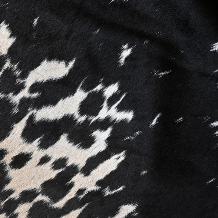 Tri-Colour Cow Hide 5.5X5.5 FT