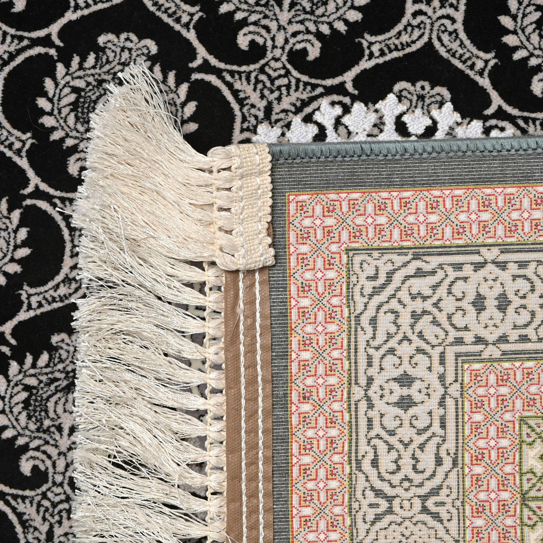 Fine Persian Khas 5x8 FT