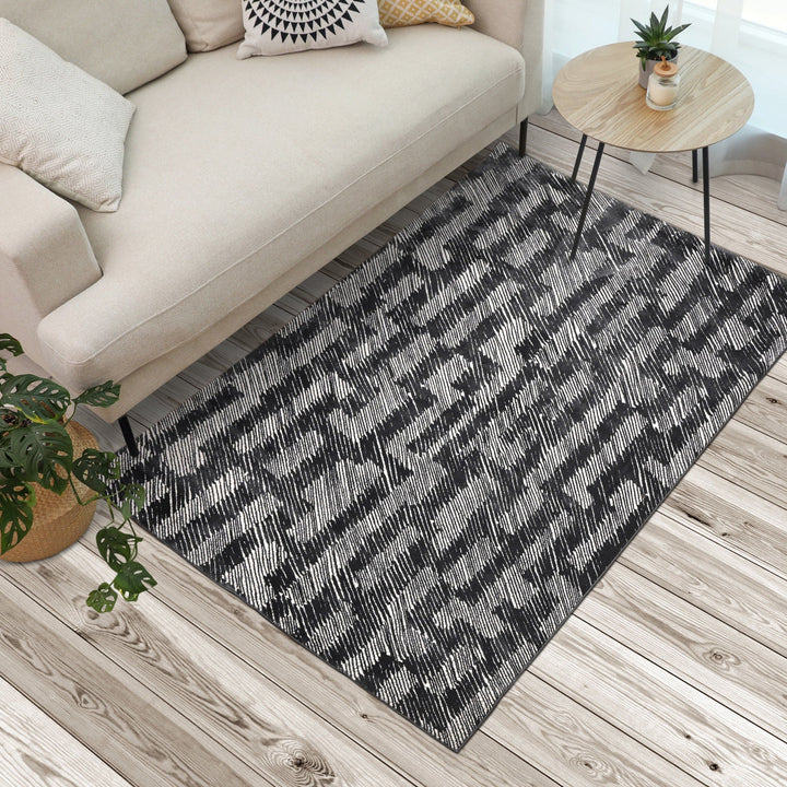 Black & Grey Geometric Turkish Rug 5X8 Ft