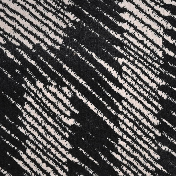 Black & Grey Geometric Turkish Rug 5X8 Ft