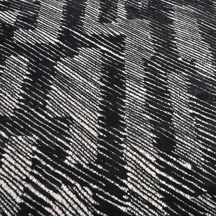 Black & Grey Geometric Turkish Rug 5X8 Ft