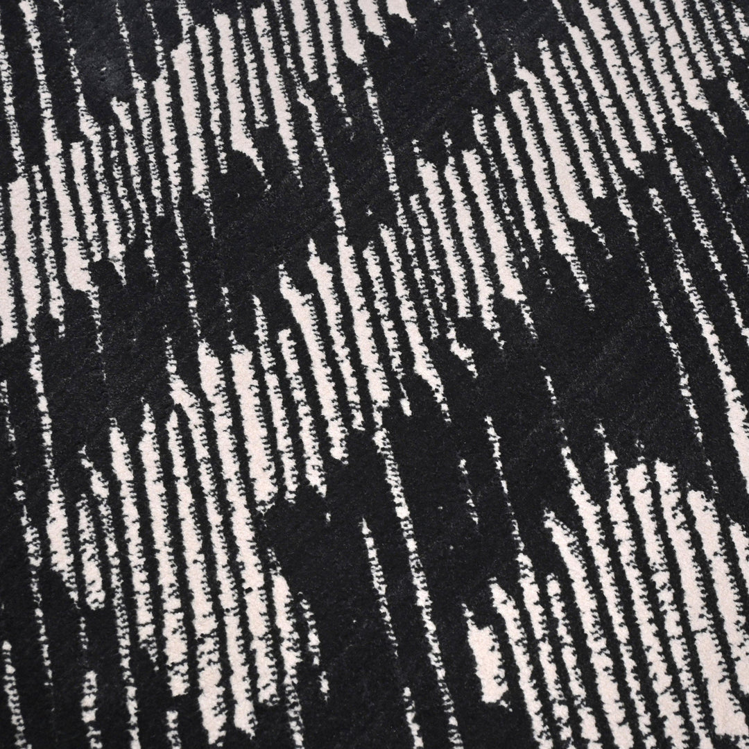 Black & Grey Geometric Turkish Rug 5X8 Ft