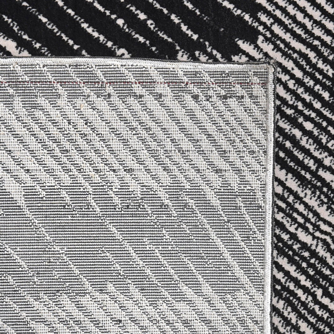 Black & Grey Geometric Turkish Rug 5X8 Ft