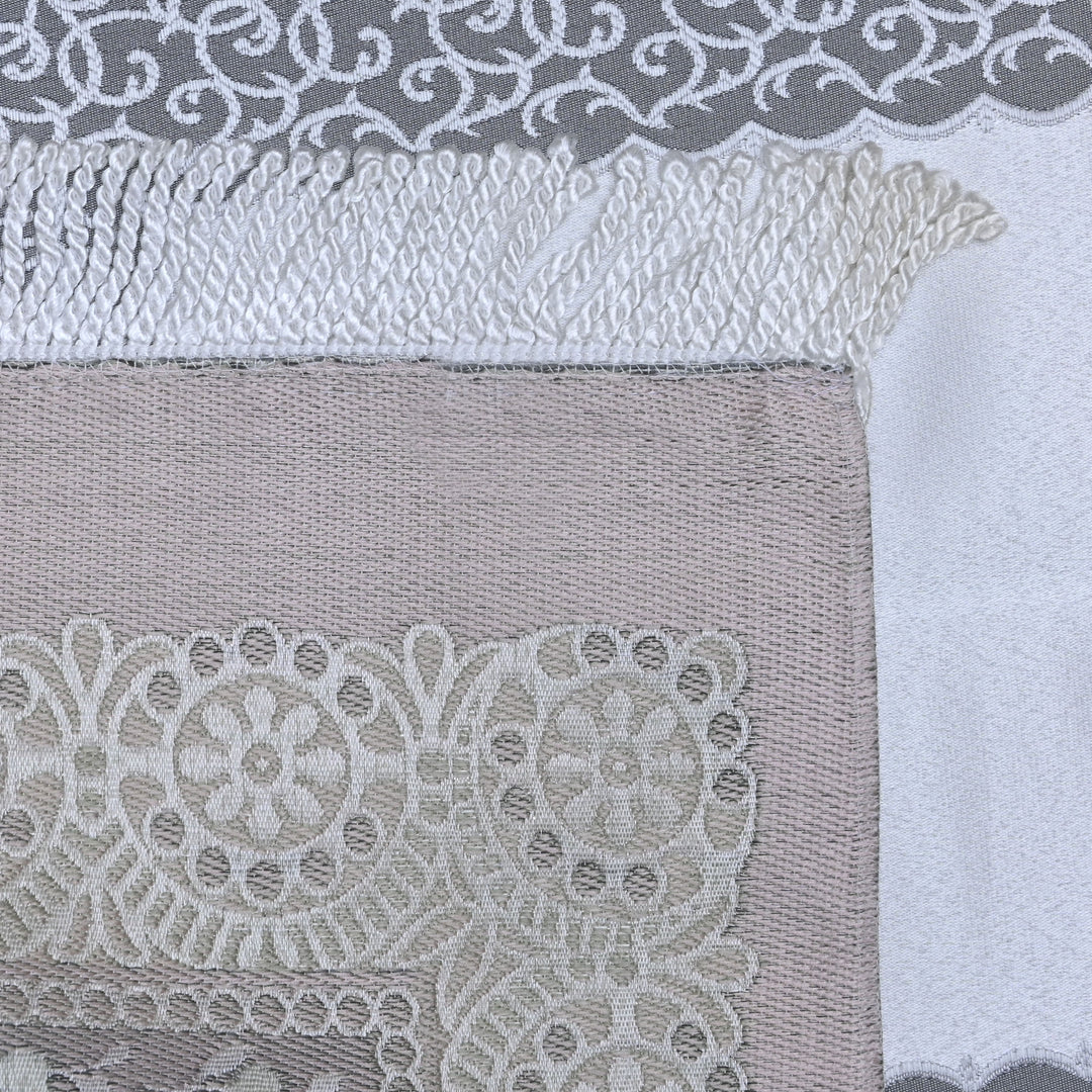 KASHMIRI HANDMADE PRAYER RUG