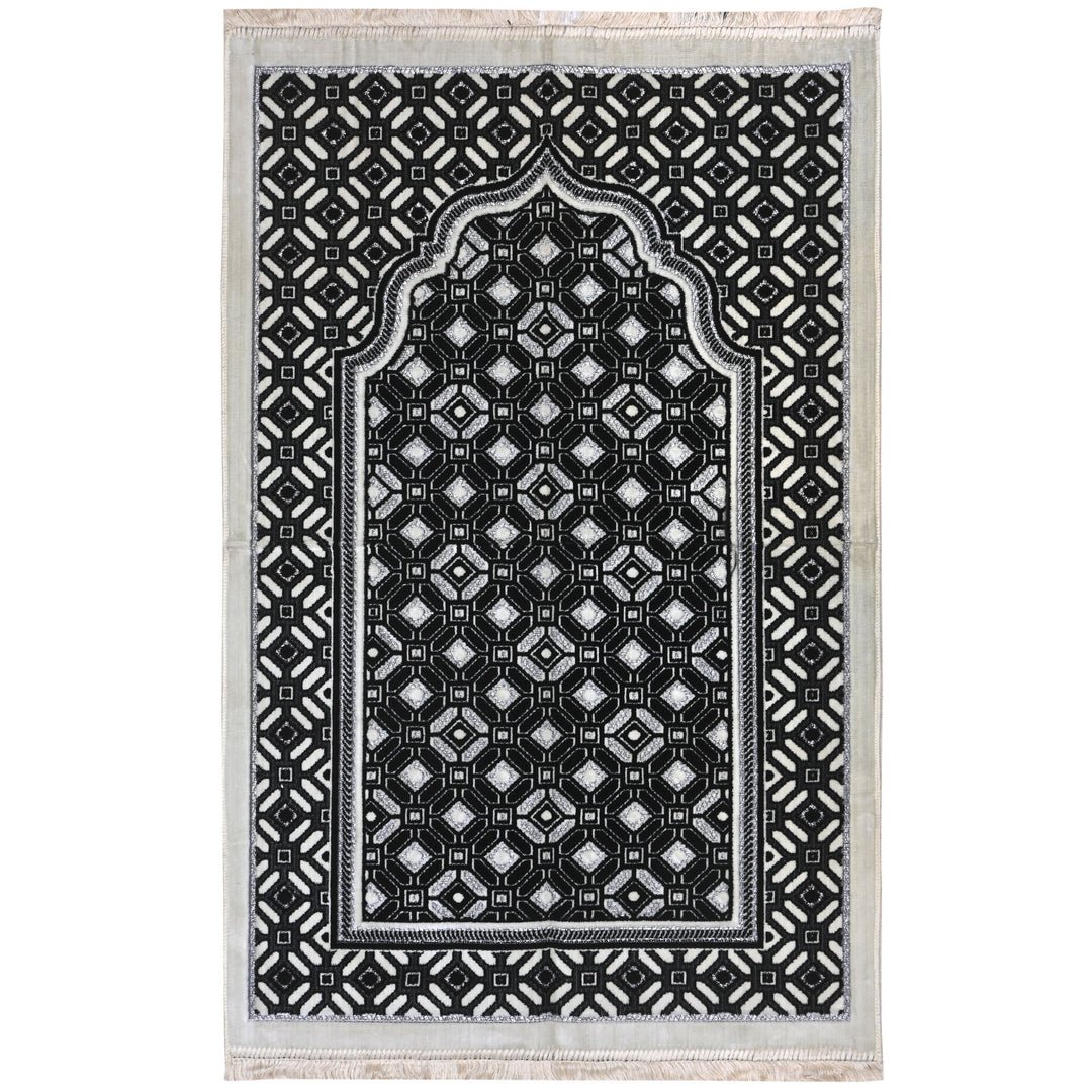 Black & White Turkish Prayer Rug 2.5x4 FT