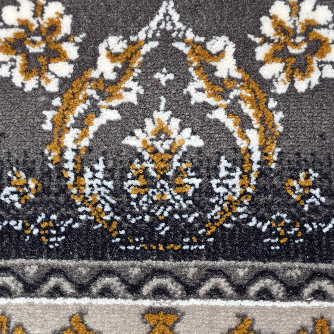 Gold & Off White Super Persian 5x8 FT