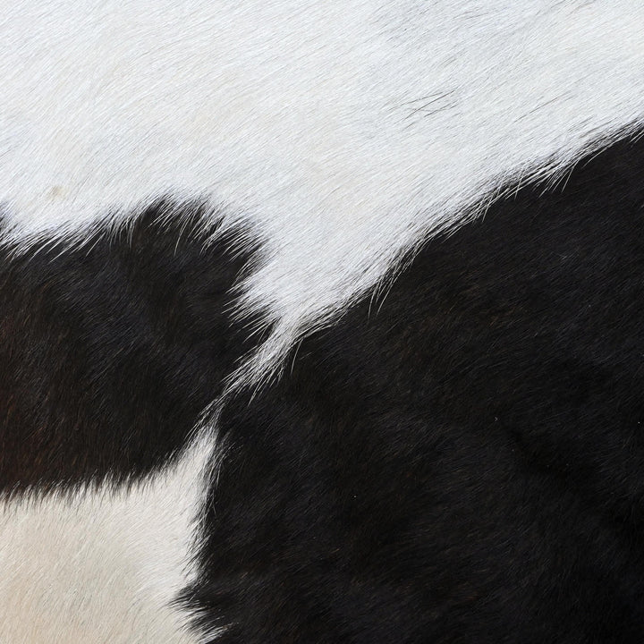 Panda Print Cowhide 4.5X5 FT