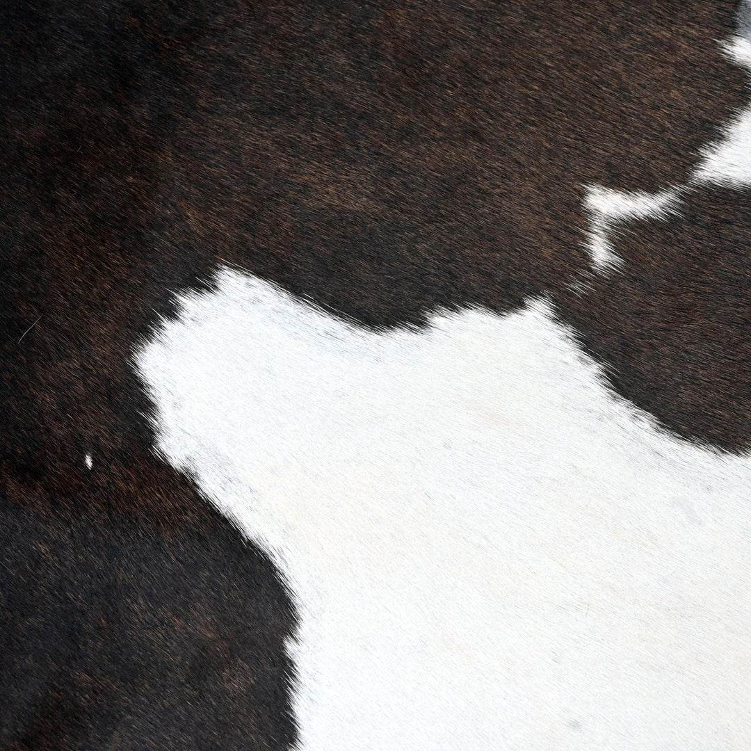 Brown & Black Cow Hide 5.5X5.5 FT