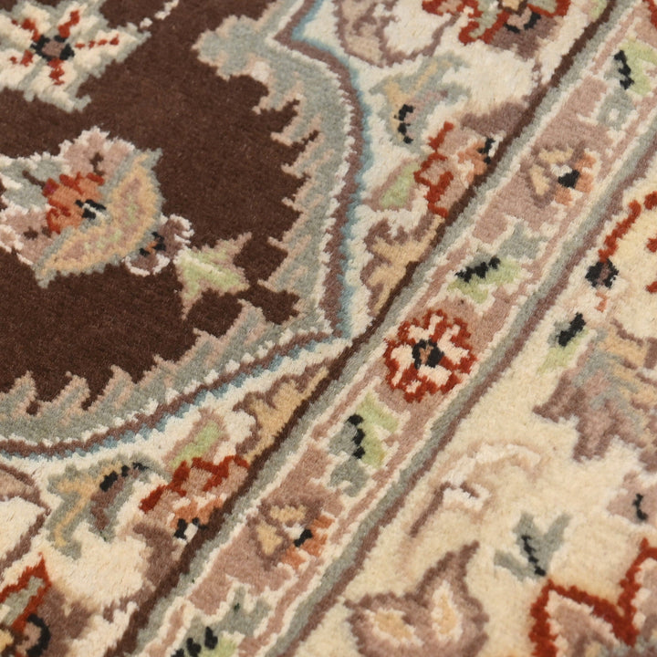 Hand Made Silk Rug 5X8 Ft