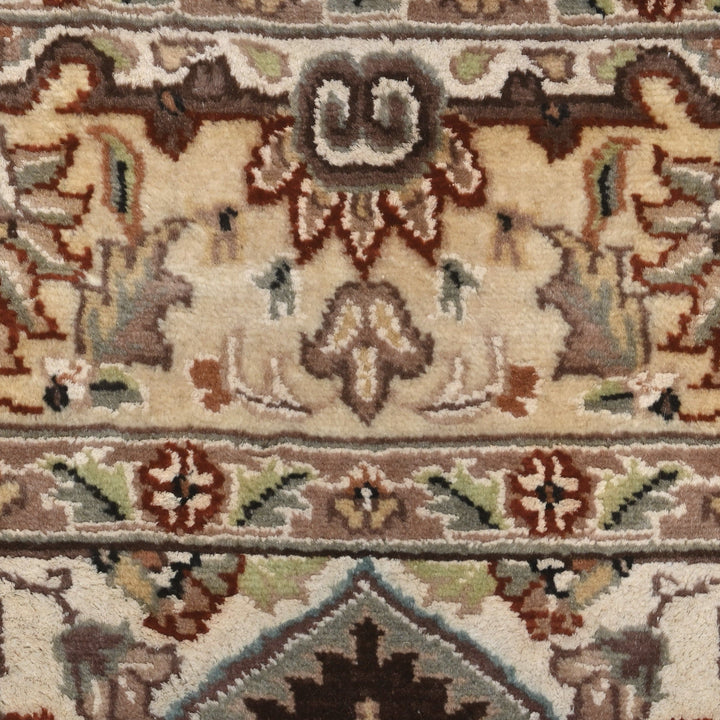 Hand Made Silk Rug 5X8 Ft