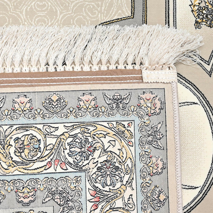 Fine Persian Khas Rug  5X8 ft