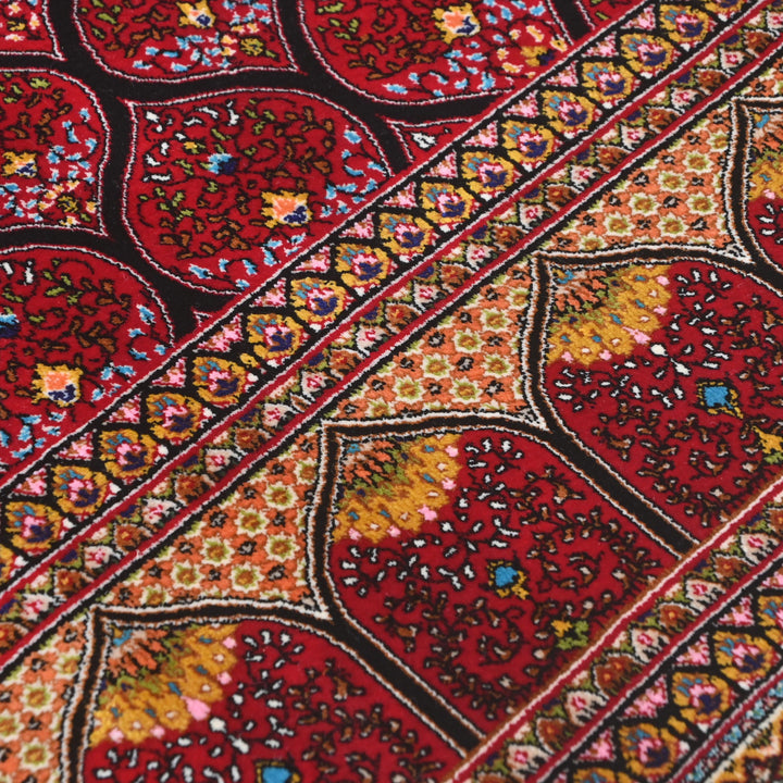 Supreme Fine Persian Silk Rug 4X6 Ft