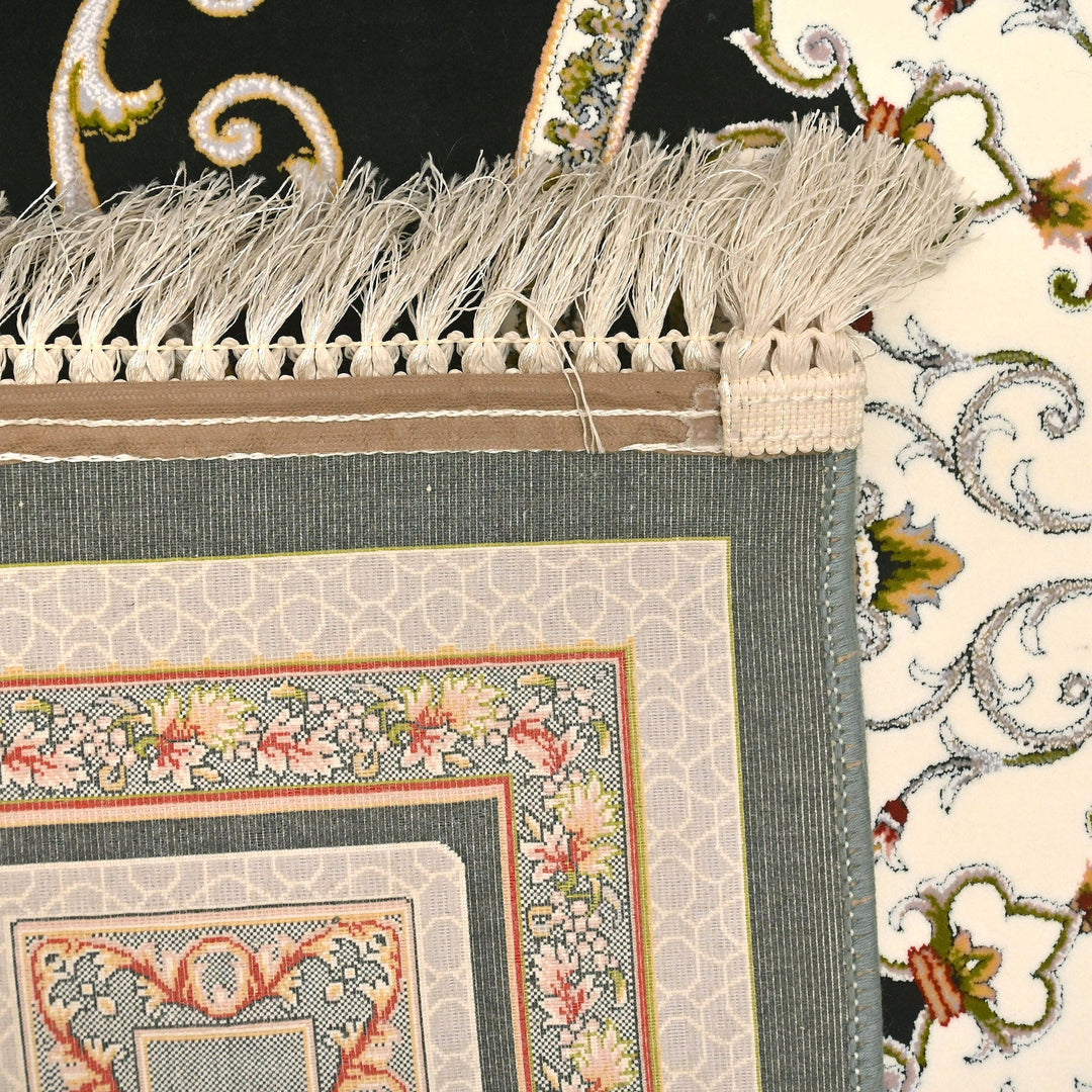 Fine Persian Khas Rug  5X8 ft