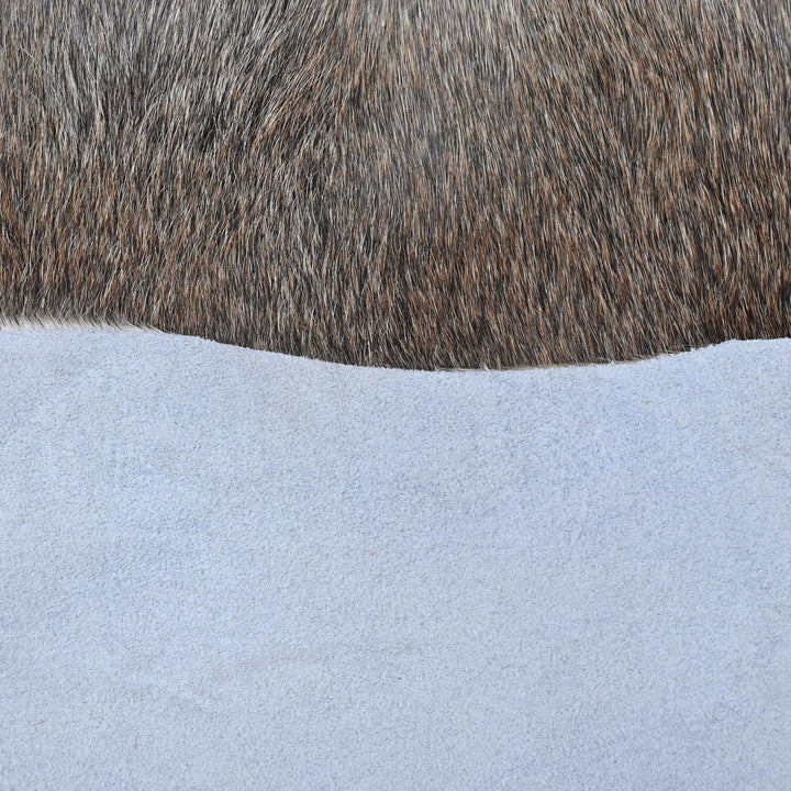 Warm Beige Cow Hide 5.5x5.5 FT