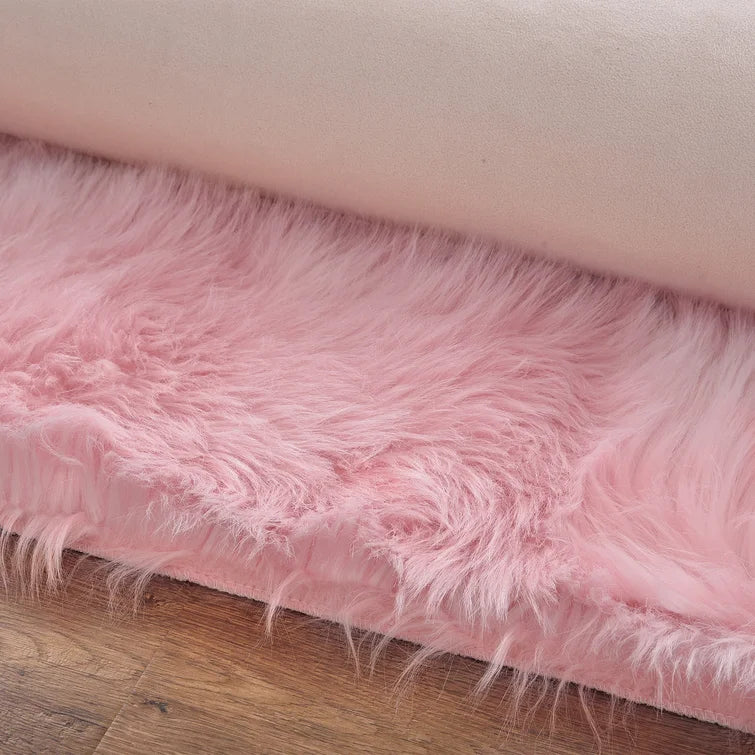 Baby Pink Round Fur 4X4 FT