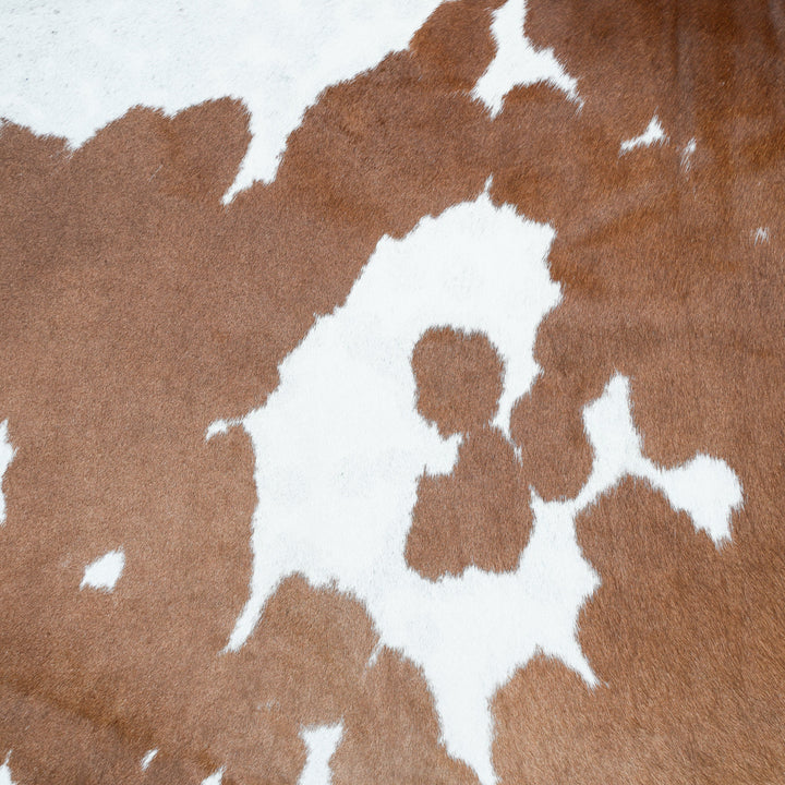White&Brown Cow Hide 5.5X6 FT