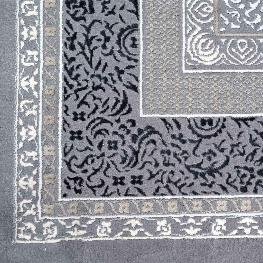 Silver & Grey Abstract Turkish Rug 7x10 FT