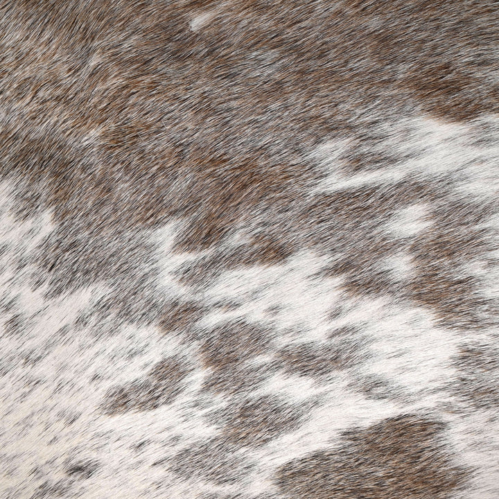 Salt & Pepper Speckled Cowhide 4.5x4.5 FT