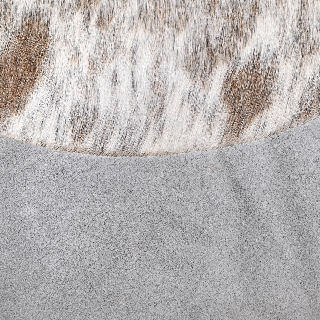 Salt & Pepper Speckled Cowhide 4.5x4.5 FT