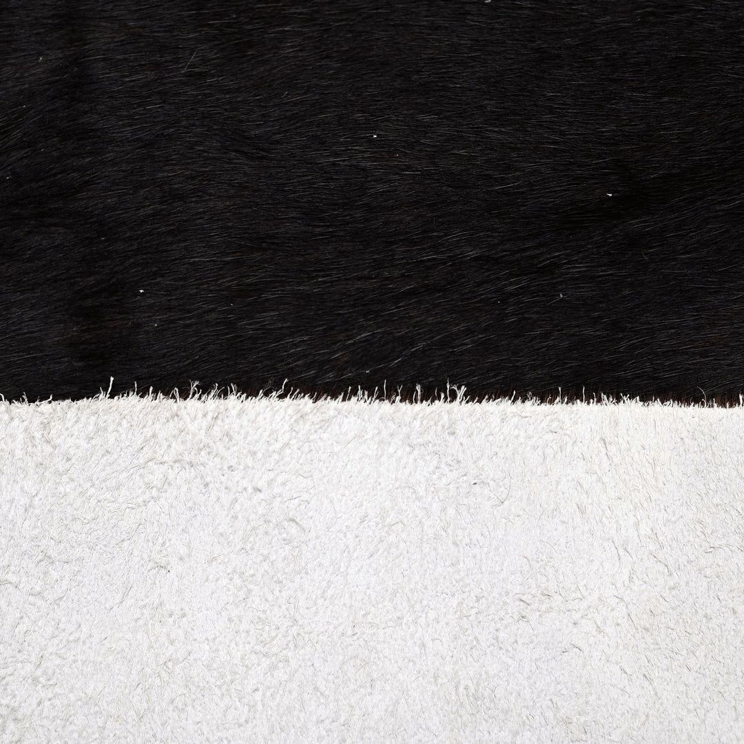 Subtle Dark Chocolate Cowhide 6x6 FT