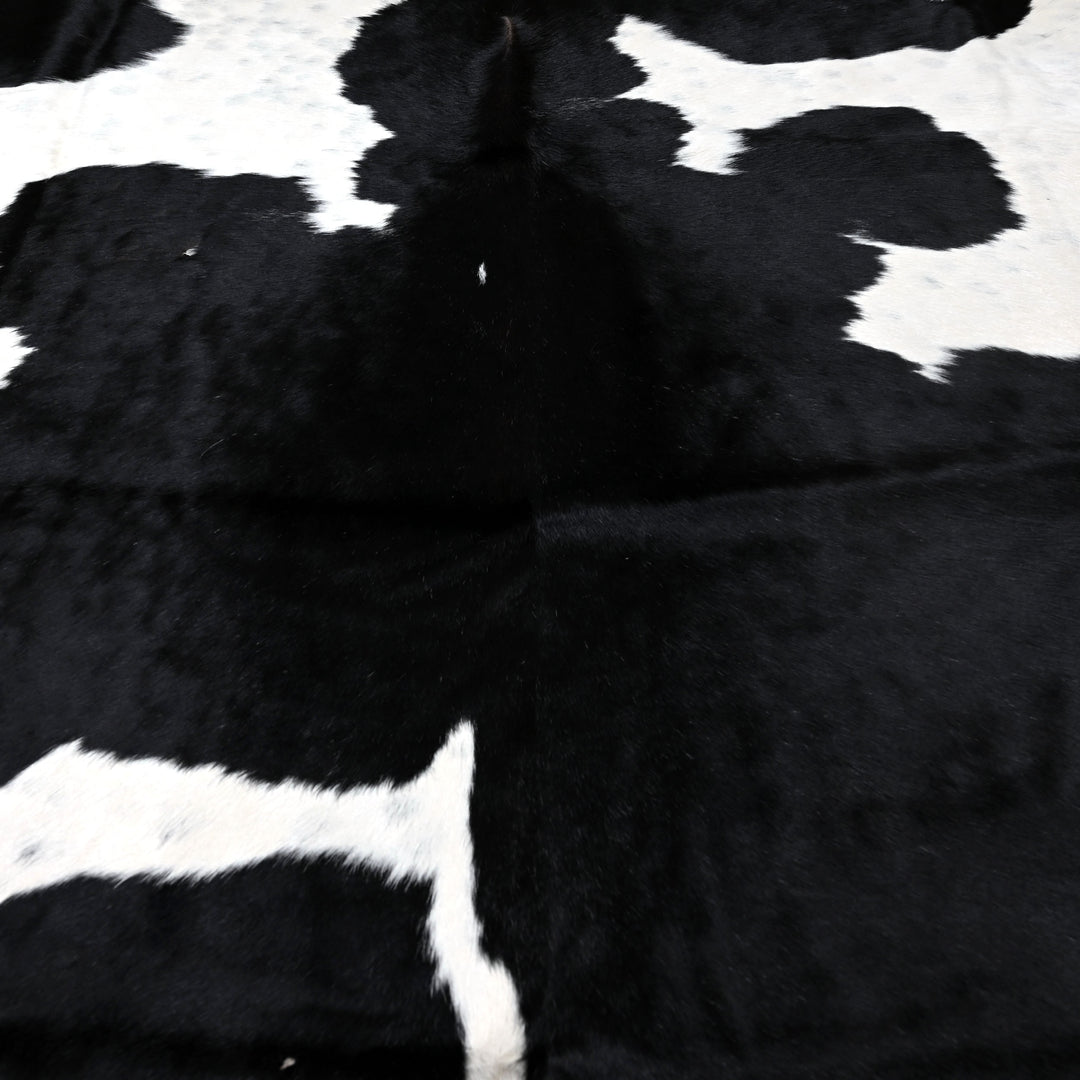 Classic Holstein Piebald Cowhide 6x6.5 FT