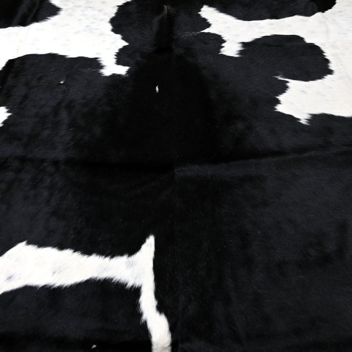 Classic Holstein Piebald Cowhide 6x6.5 FT