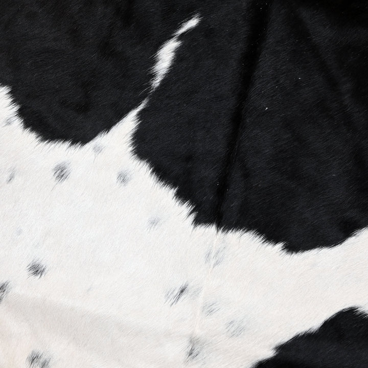 Classic Holstein Piebald Cowhide 6x6.5 FT