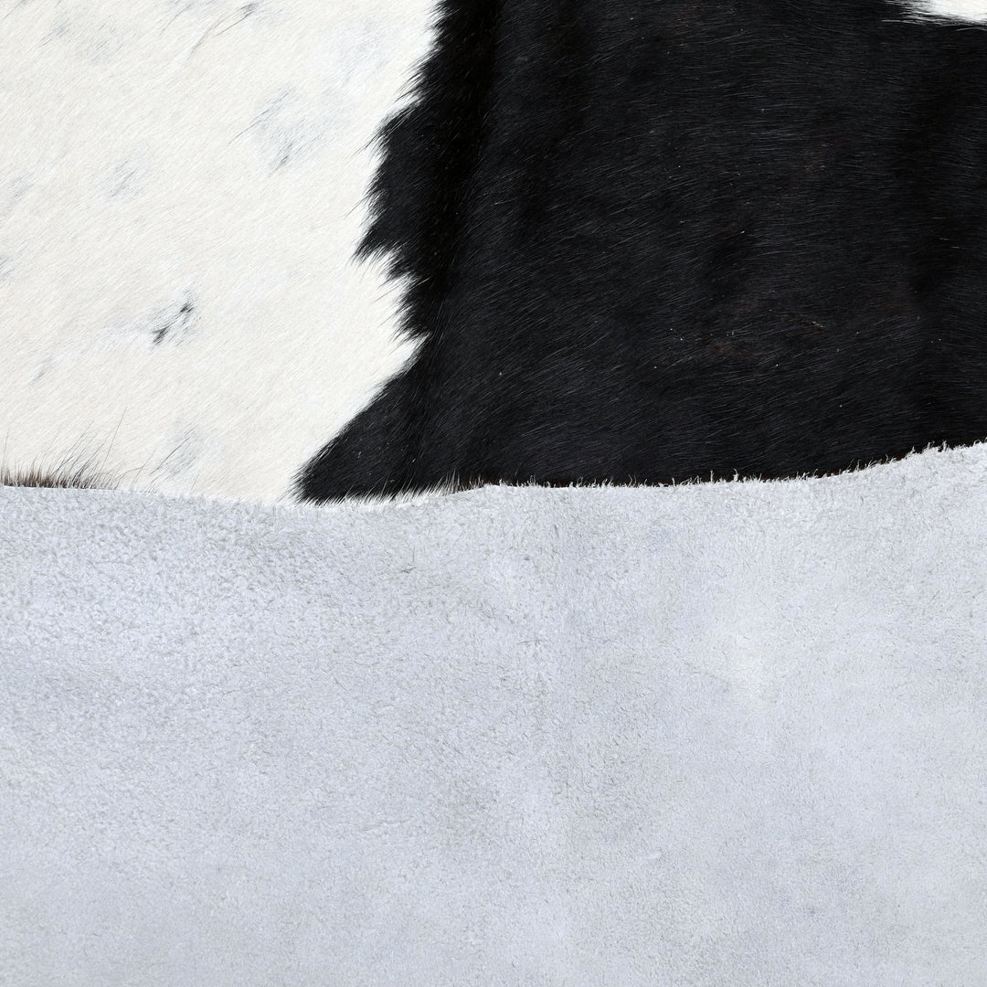Classic Holstein Piebald Cowhide 6x6.5 FT