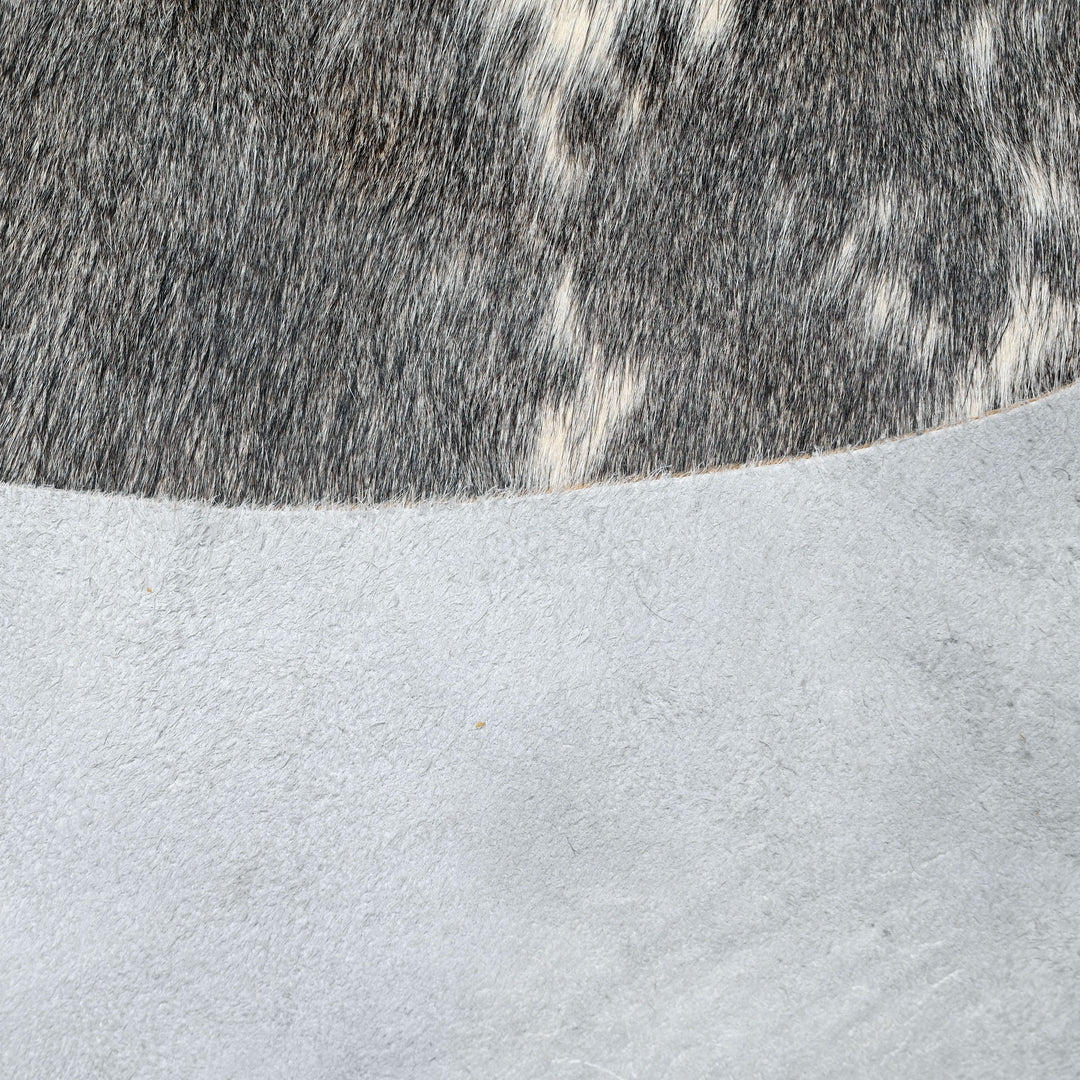Deep Toned Speckle Accents Cowhide 6.5x6.5 FT