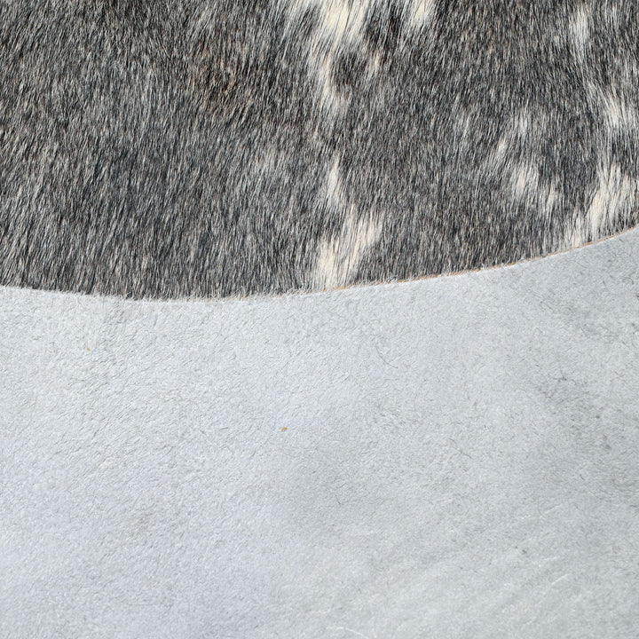 Deep Toned Speckle Accents Cowhide 6.5x6.5 FT