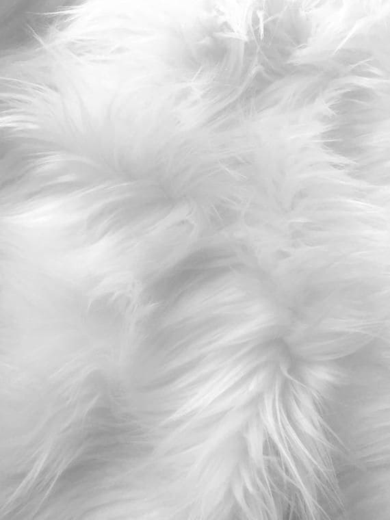 White Fur Runner 2x6 ft