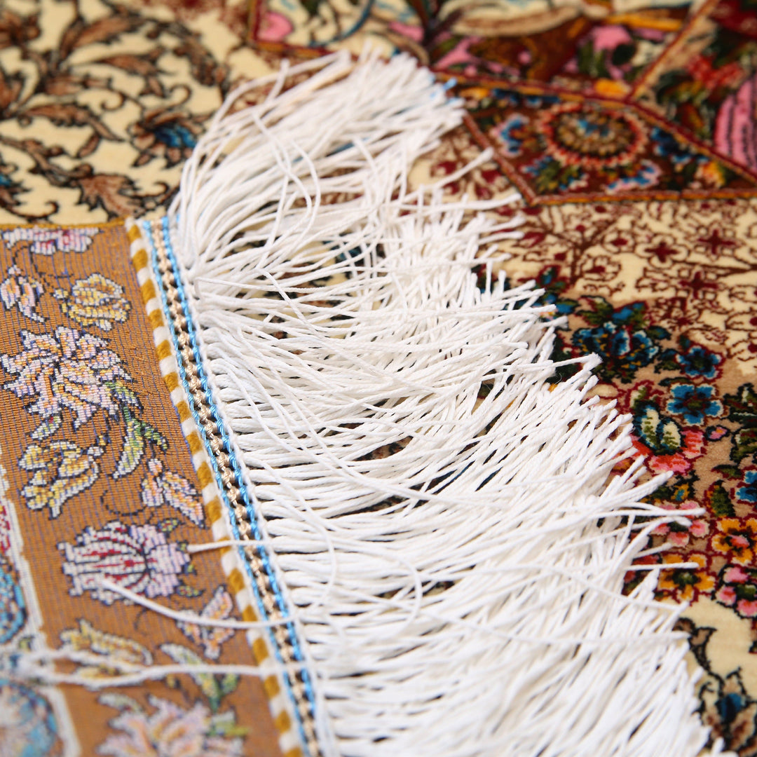 Supreme Fine Persian Silk Rug 2.5x4 Ft